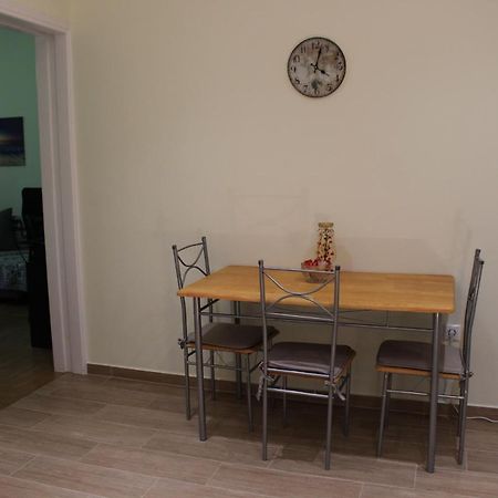 Comfortable Apartment In The Center Of Atina Dış mekan fotoğraf