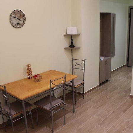 Comfortable Apartment In The Center Of Atina Dış mekan fotoğraf
