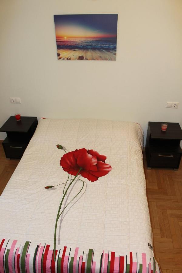 Comfortable Apartment In The Center Of Atina Dış mekan fotoğraf